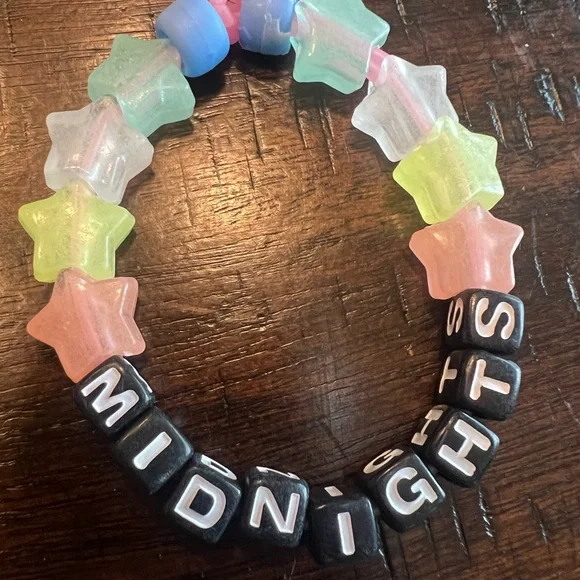 20 Taylor Swift Eras Tour bracelets for trading or sharing! 20 pack! - Picture 13 of 16